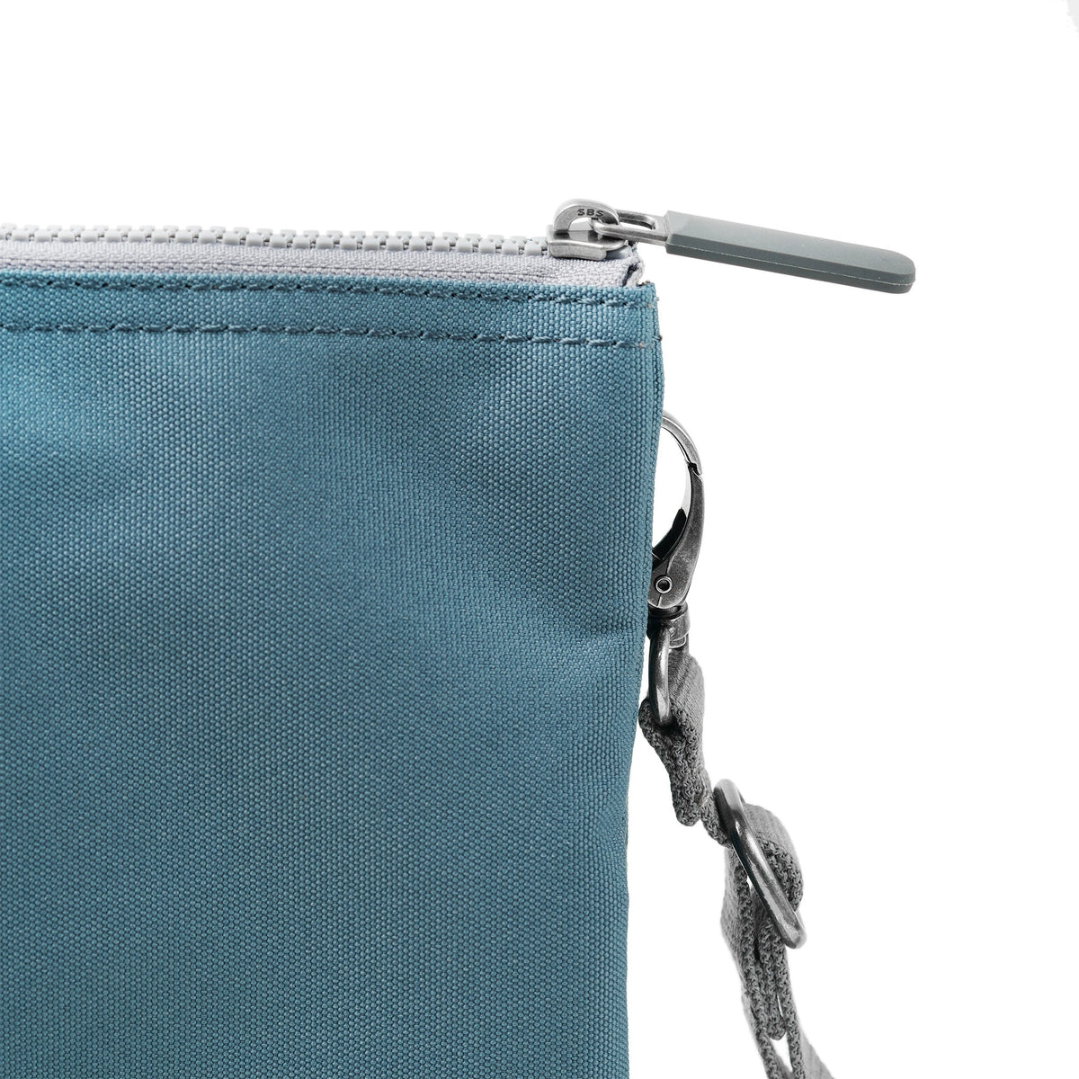 Carnaby Crossbody Xl Airforce Recycled Canvas