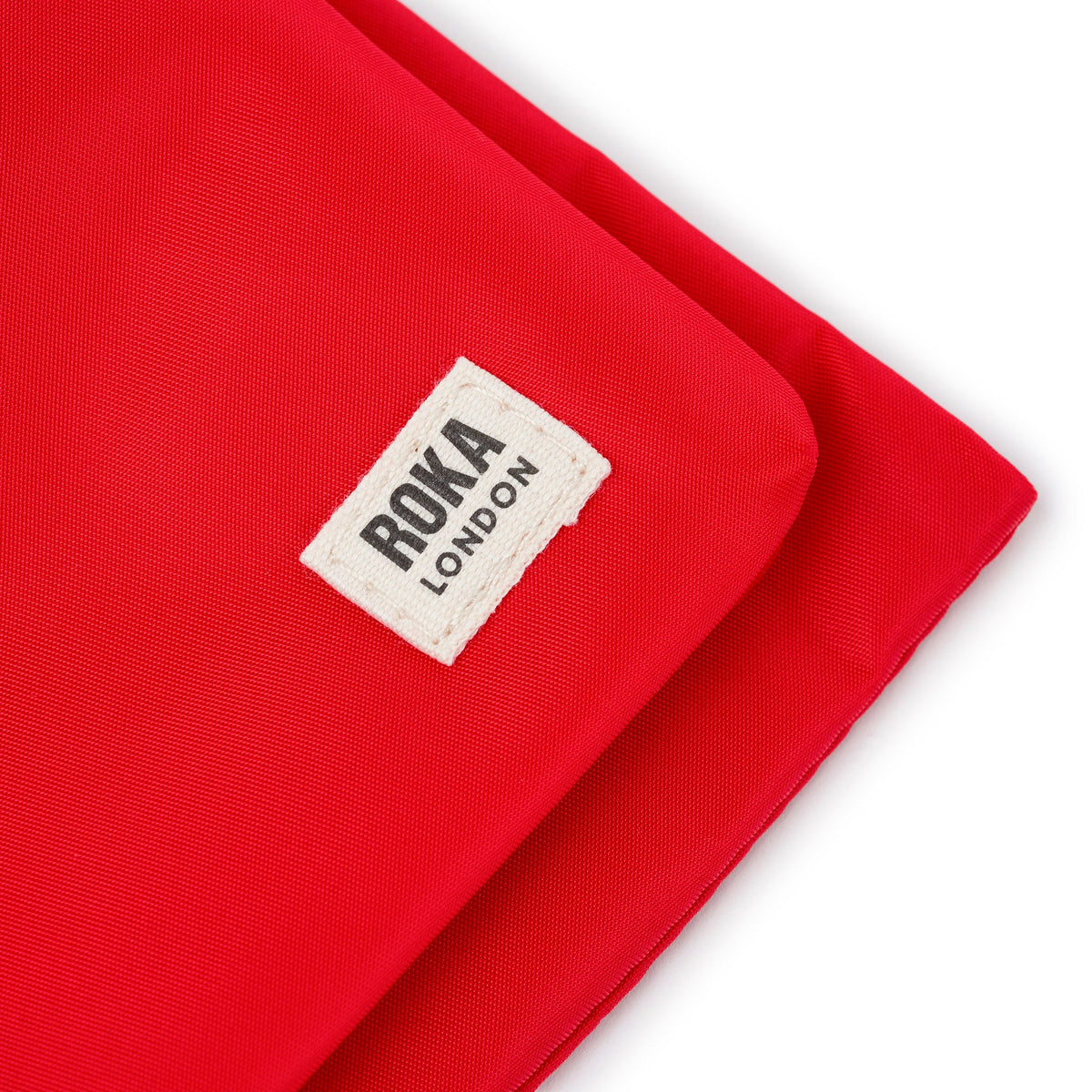 Chelsea B Medium Crossbody Bag In Chilli Oil