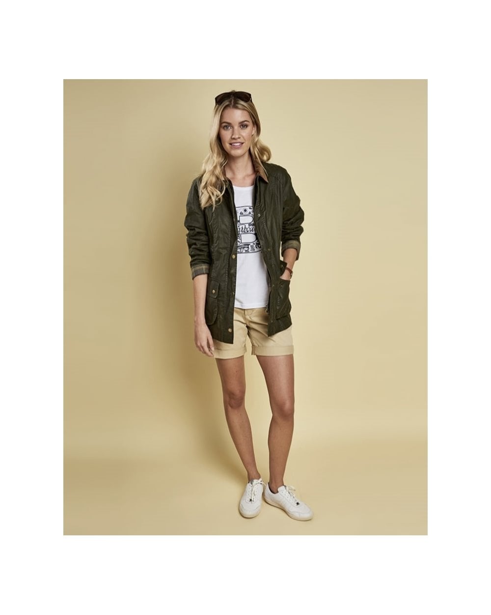 Lightweight Beadnell Waxed Jacket