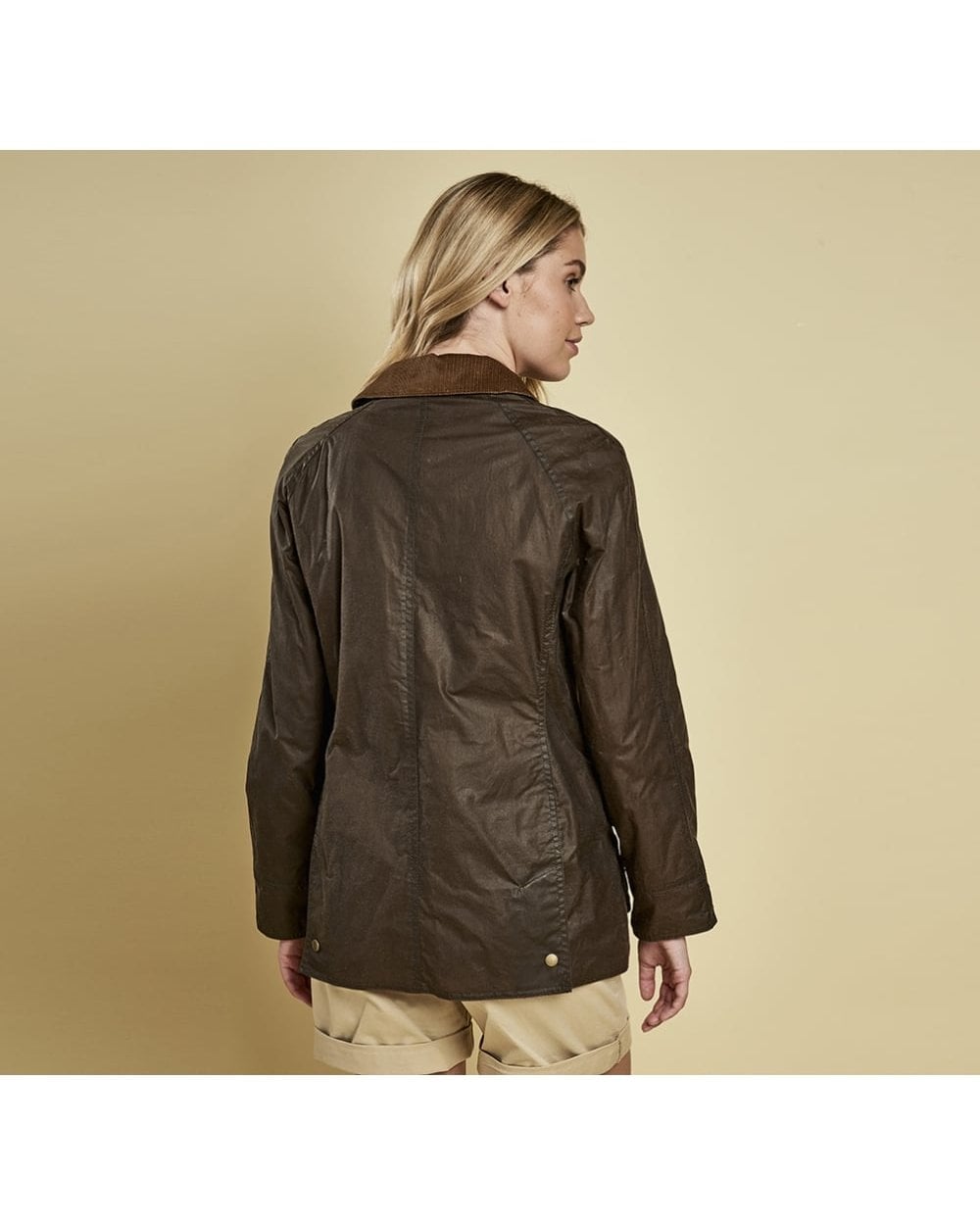 Lightweight Beadnell Waxed Jacket