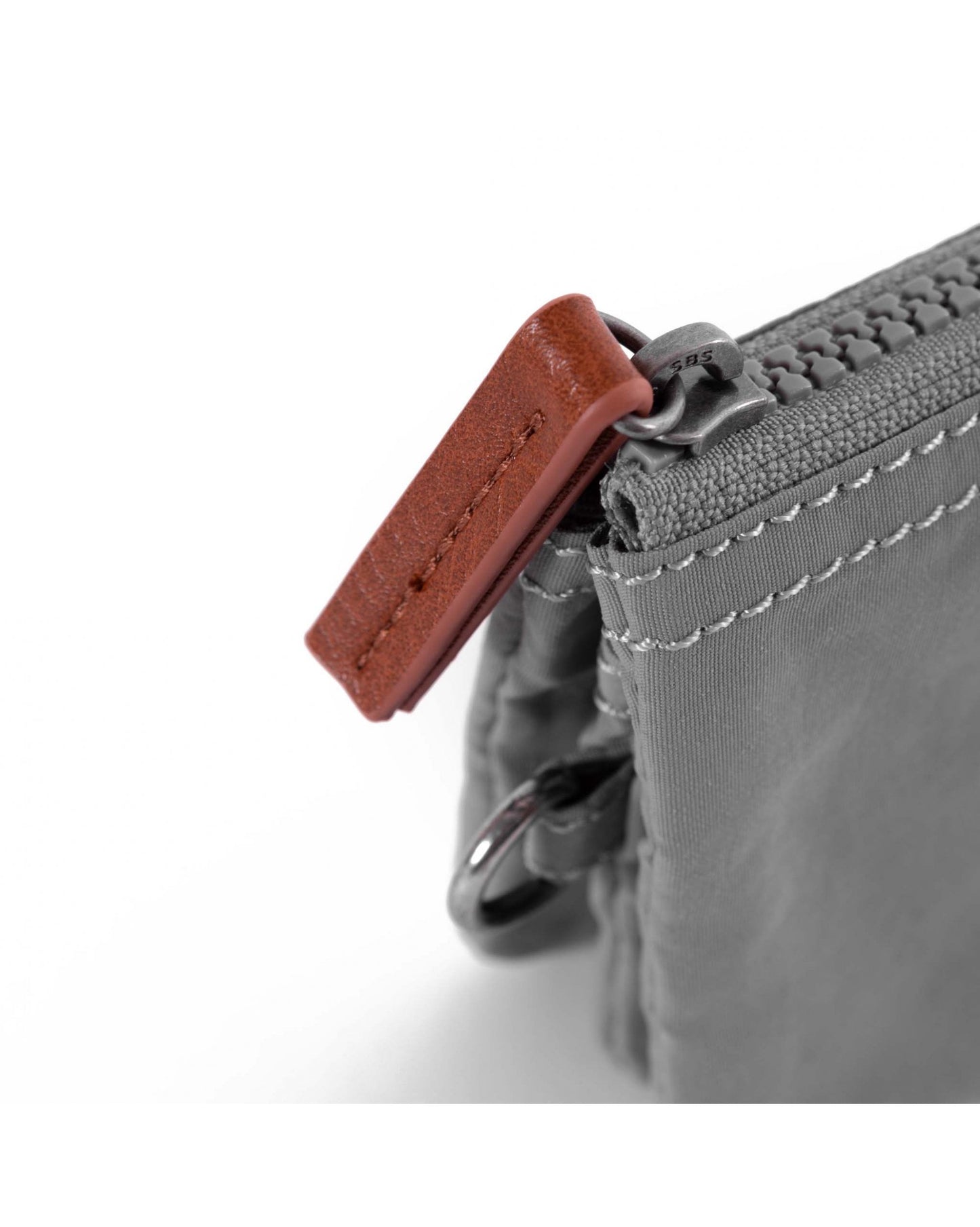 Carnaby Small Classic Wallet Grey