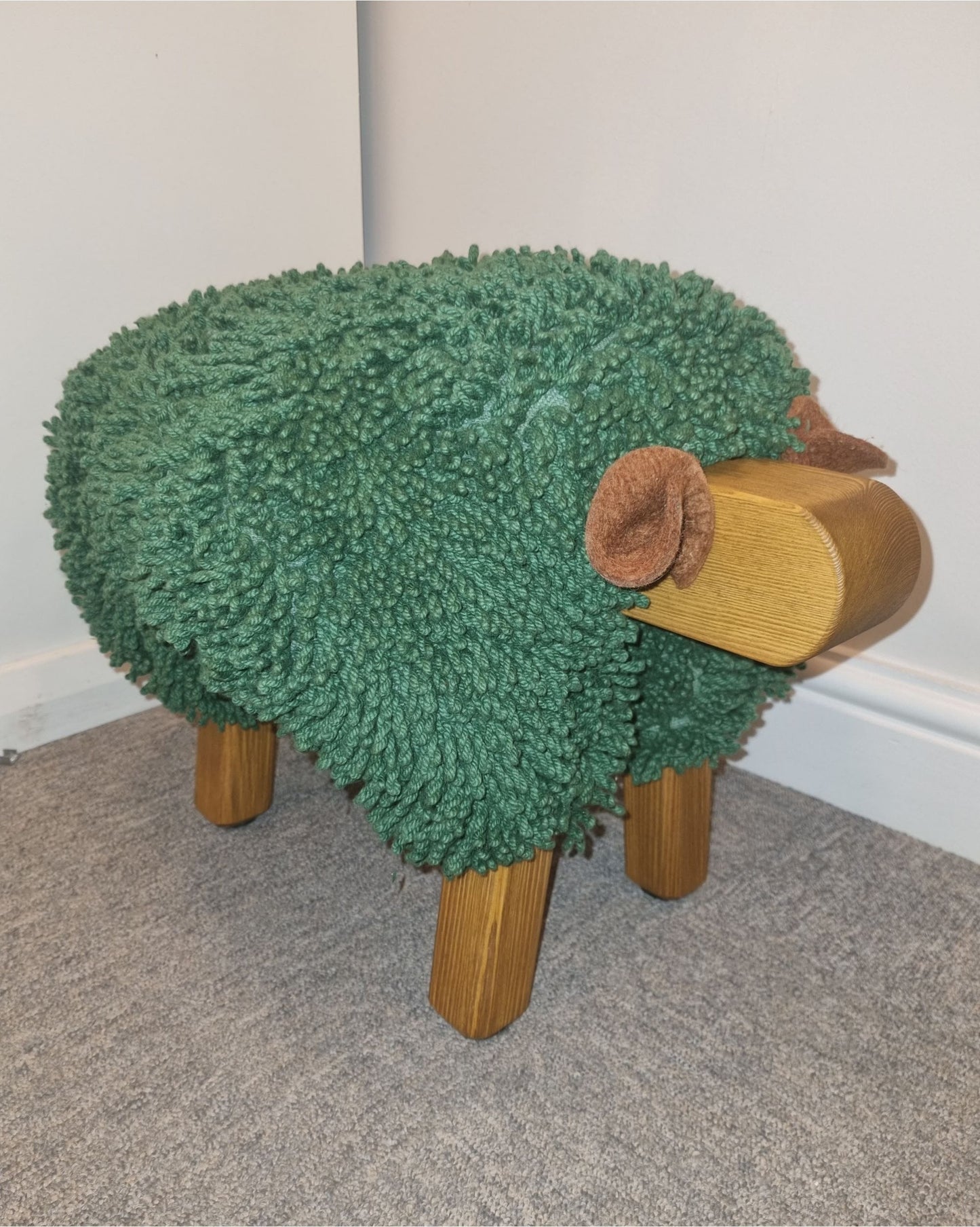 Ewemoo Sheep Footrest