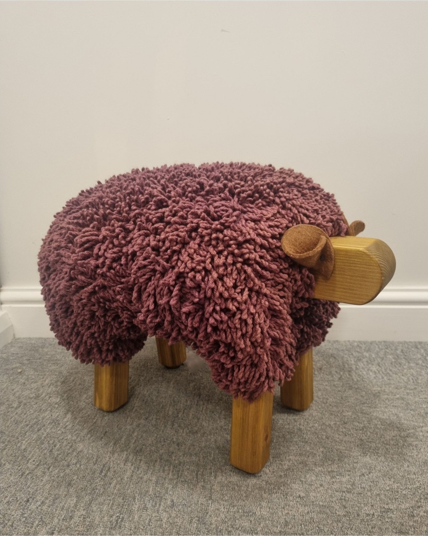 Ewemoo Sheep Footrest