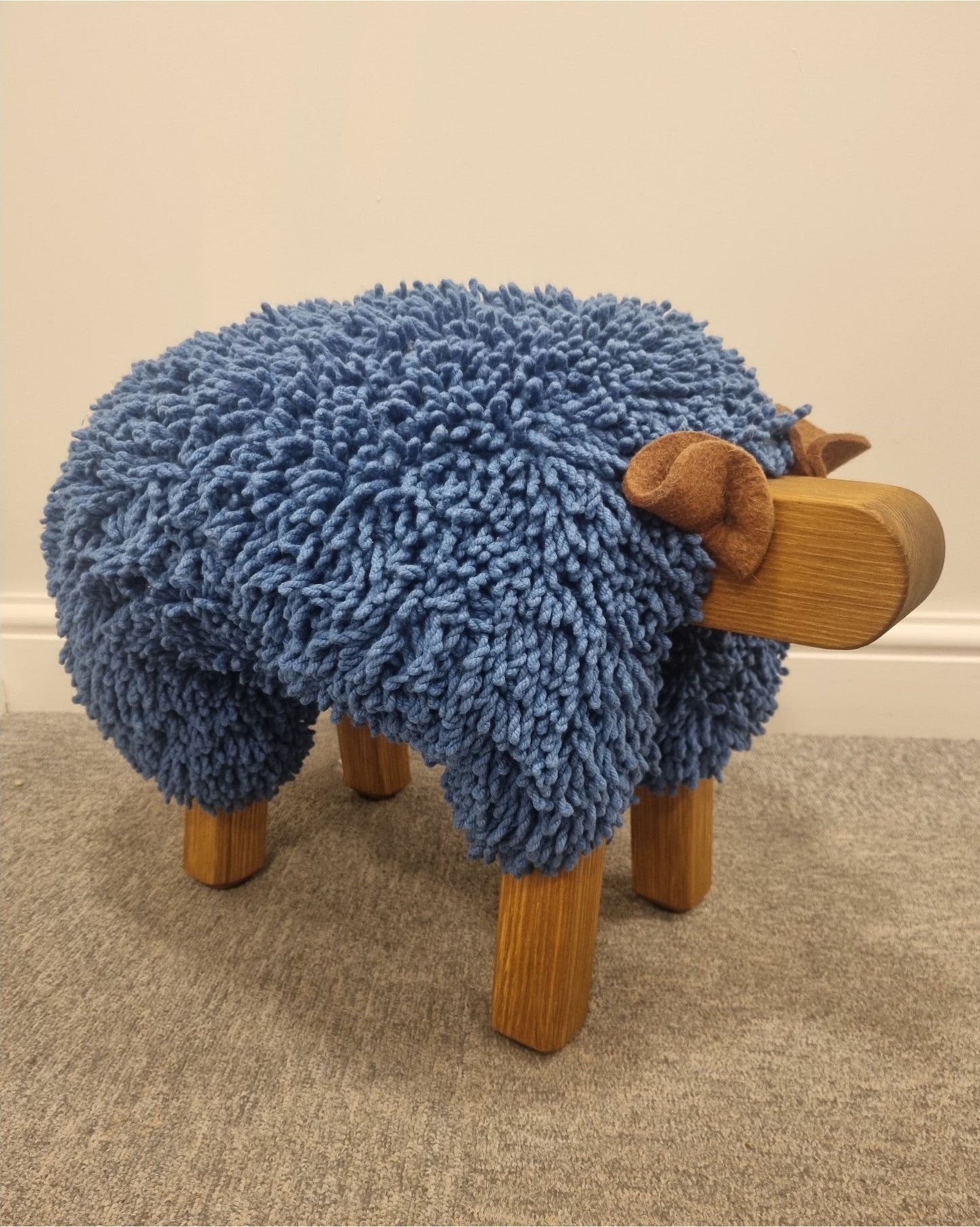 Ewemoo Sheep Footrest