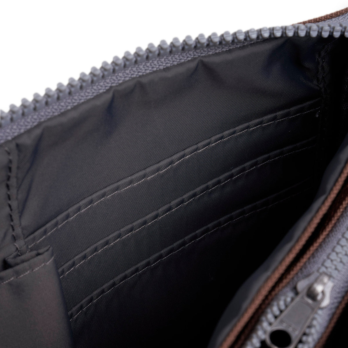 Carnaby Xl Crossbody Bag In Coco