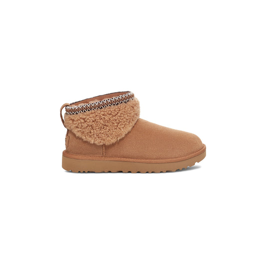 Classic Ultra Mini Maxi Curly Boot