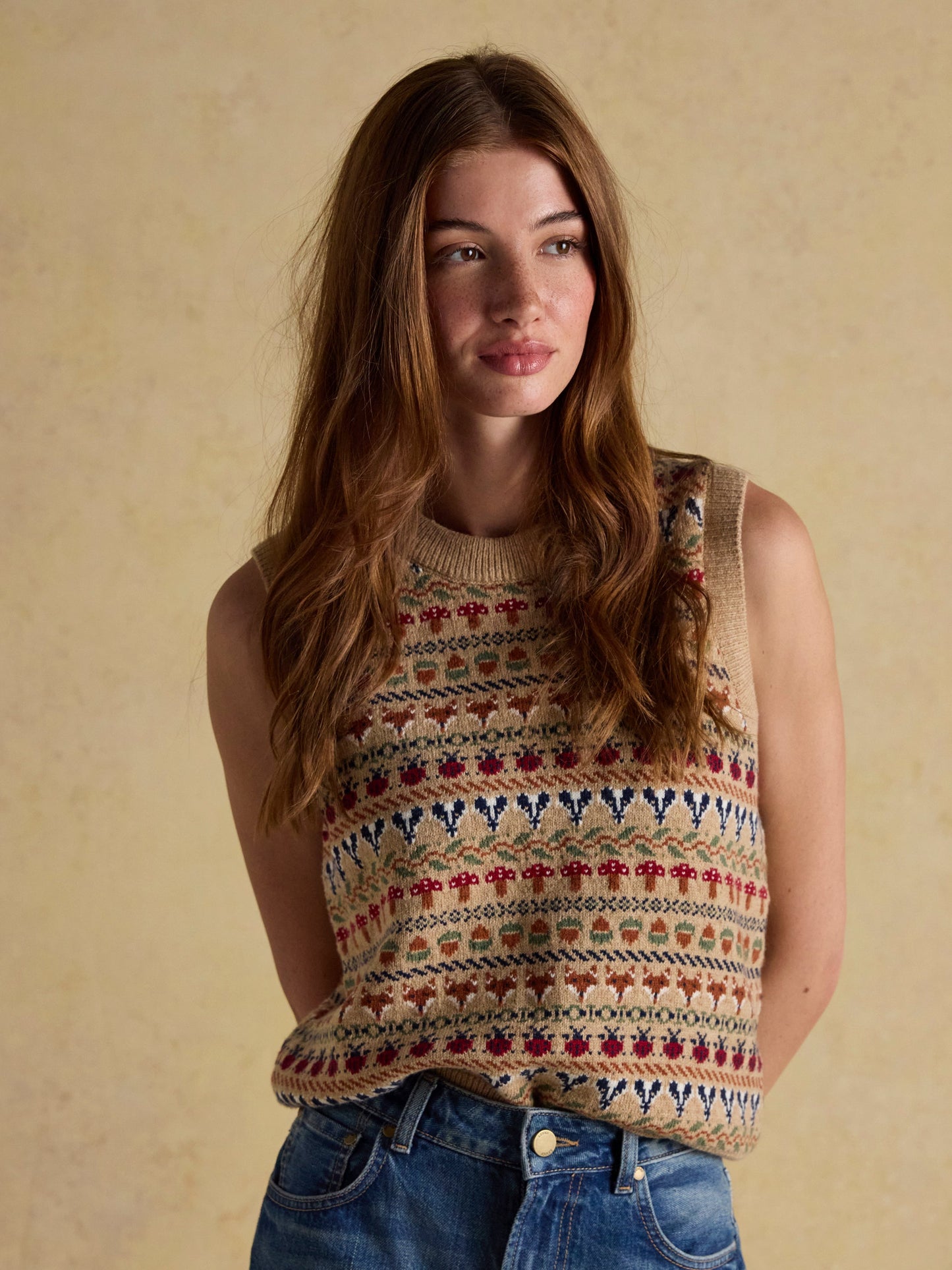 Woodland Oatmeal Cotton-Rich Intarsia Crew Neck Knitted Vest