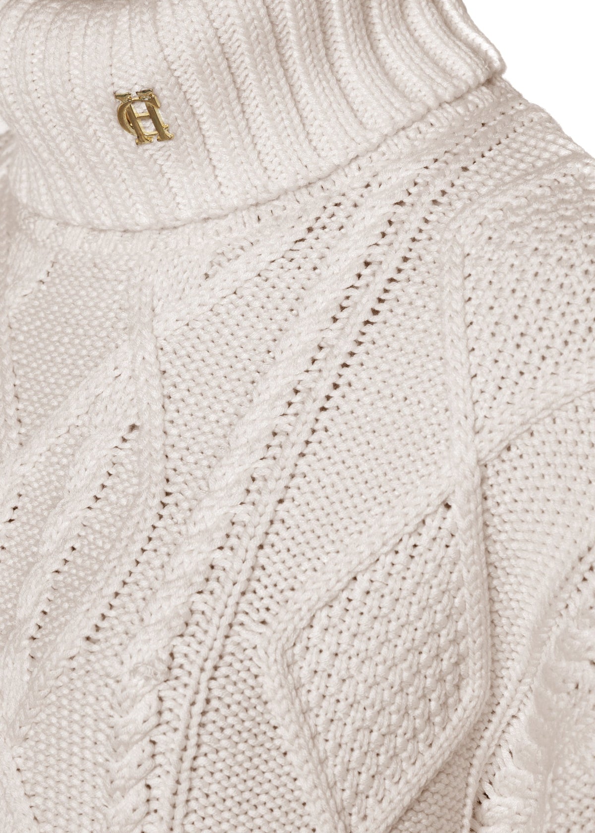 Noveli Roll Neck Knit