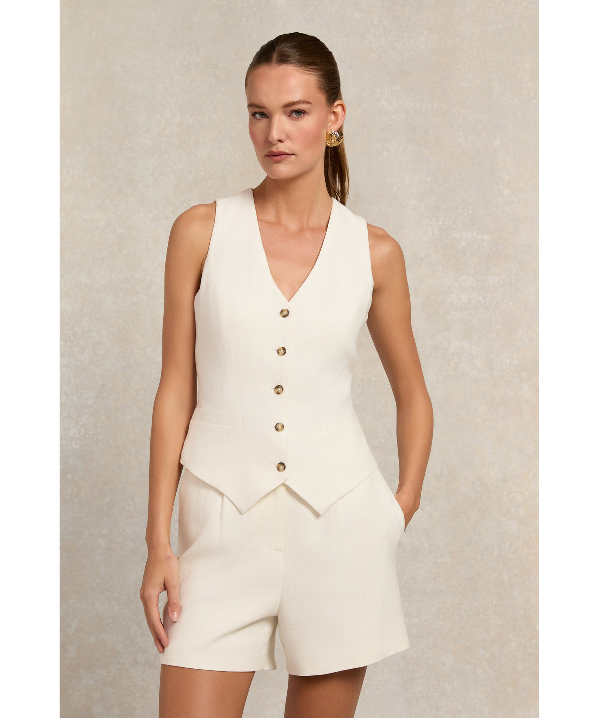 Tailored Short Linen