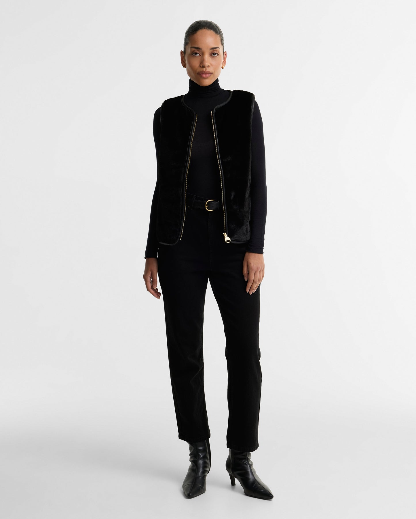 Oulton Faux-Fur Liner