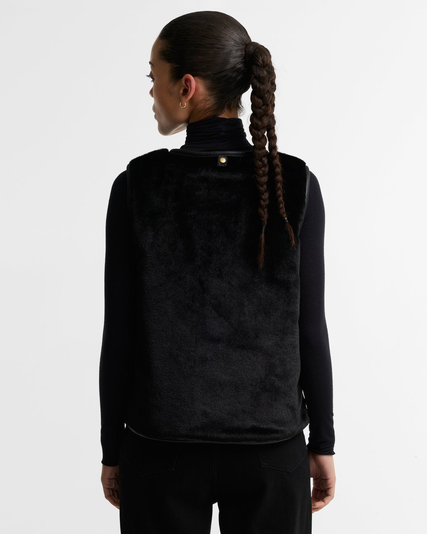 Oulton Faux-Fur Liner