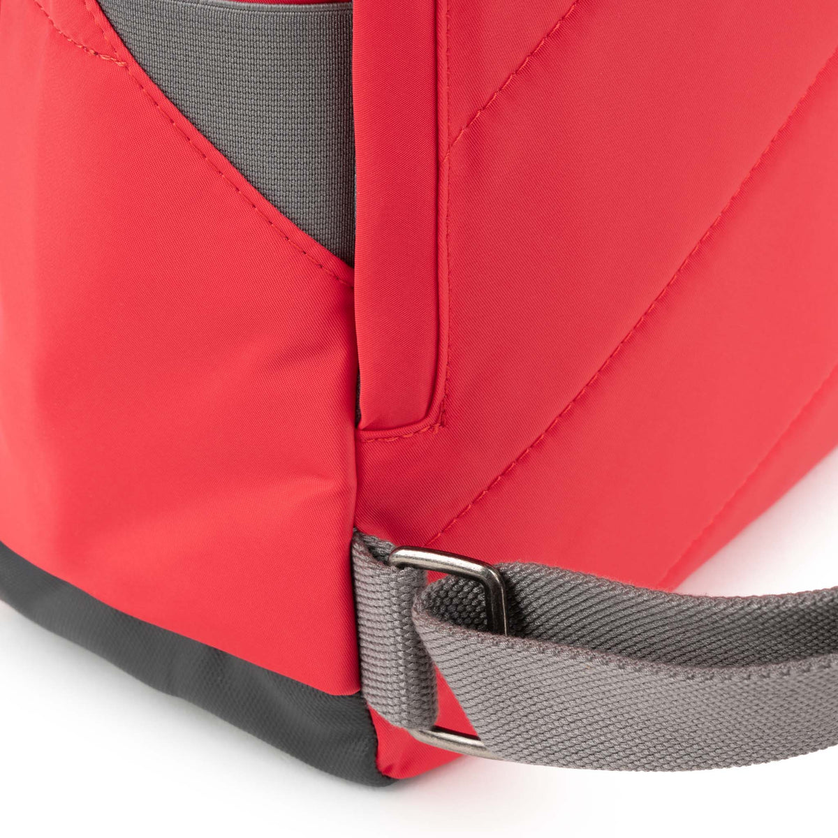 Canfield B Poppy Recycled Nylon Medium