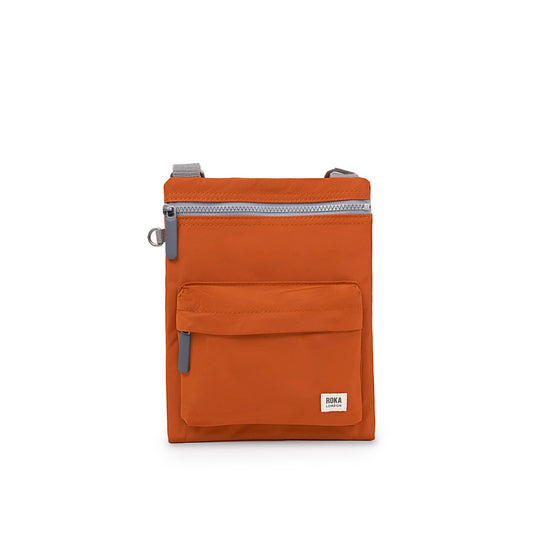 Chelsea B Medium Crossbody Bag In Bran