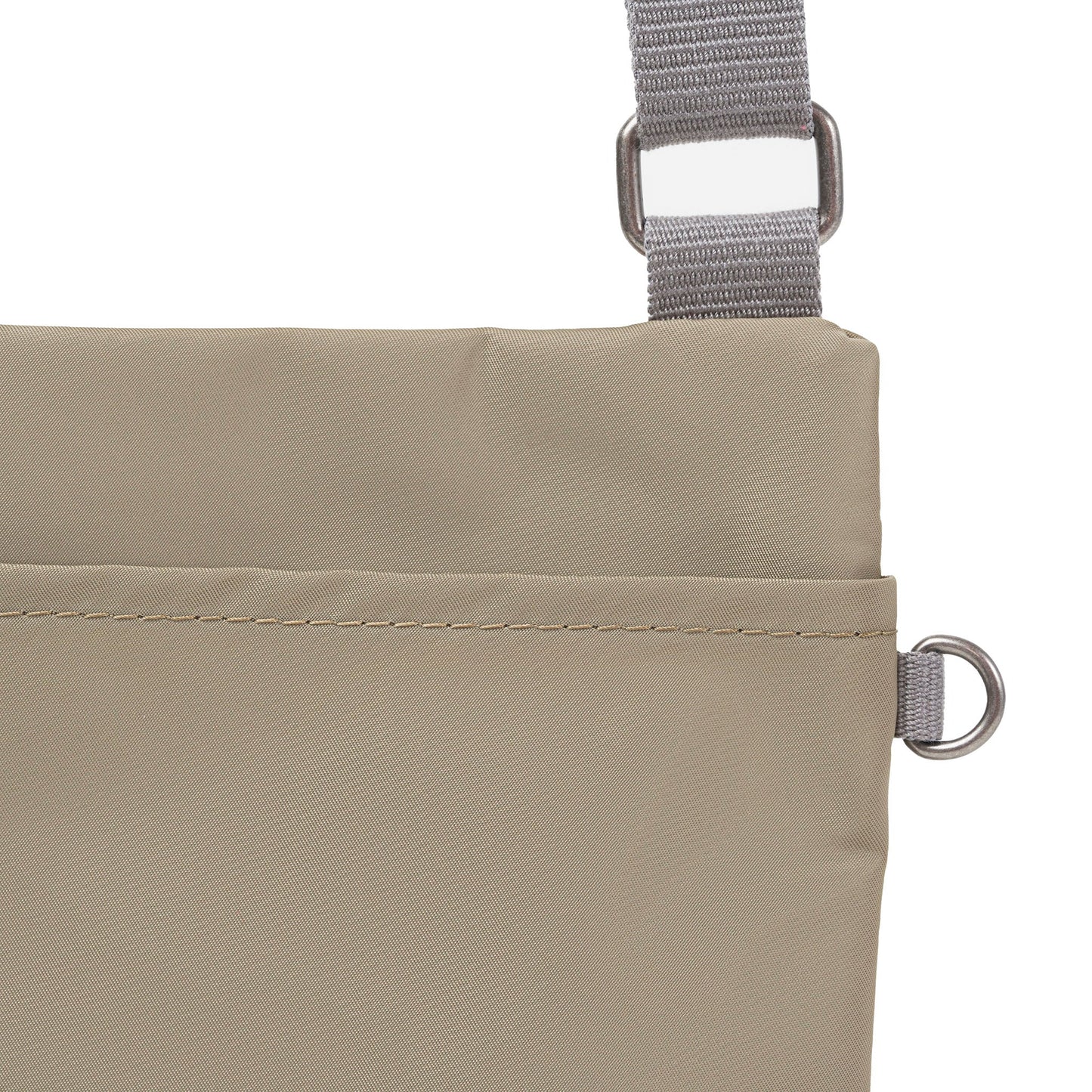 Chelsea B Medium Crossbody Bag In Taupe
