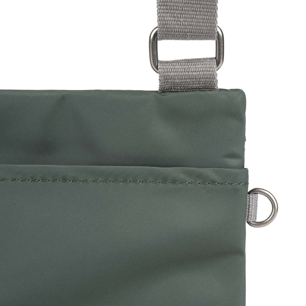 Chelsea B Medium Crossbody Bag In Thyme